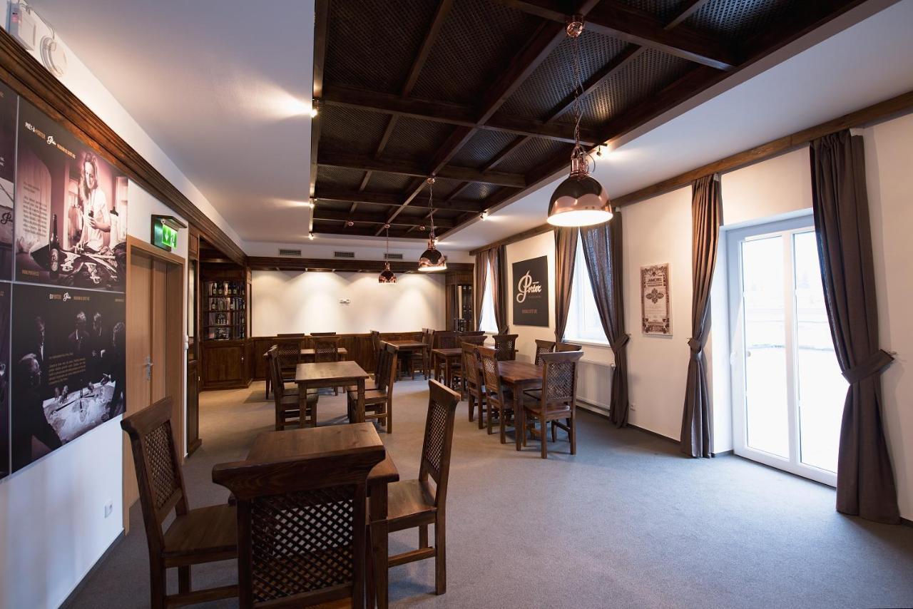 Hotel Slavia Svitavy Extérieur photo