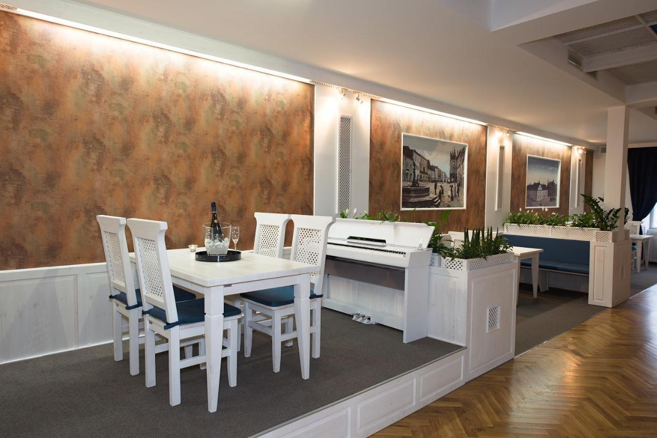 Hotel Slavia Svitavy Extérieur photo